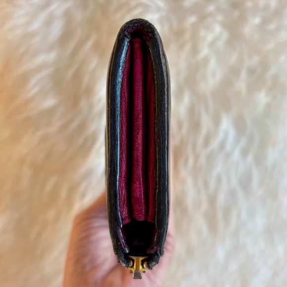 MIU MIU Patent Leather Wallet - Picture 8 of 15